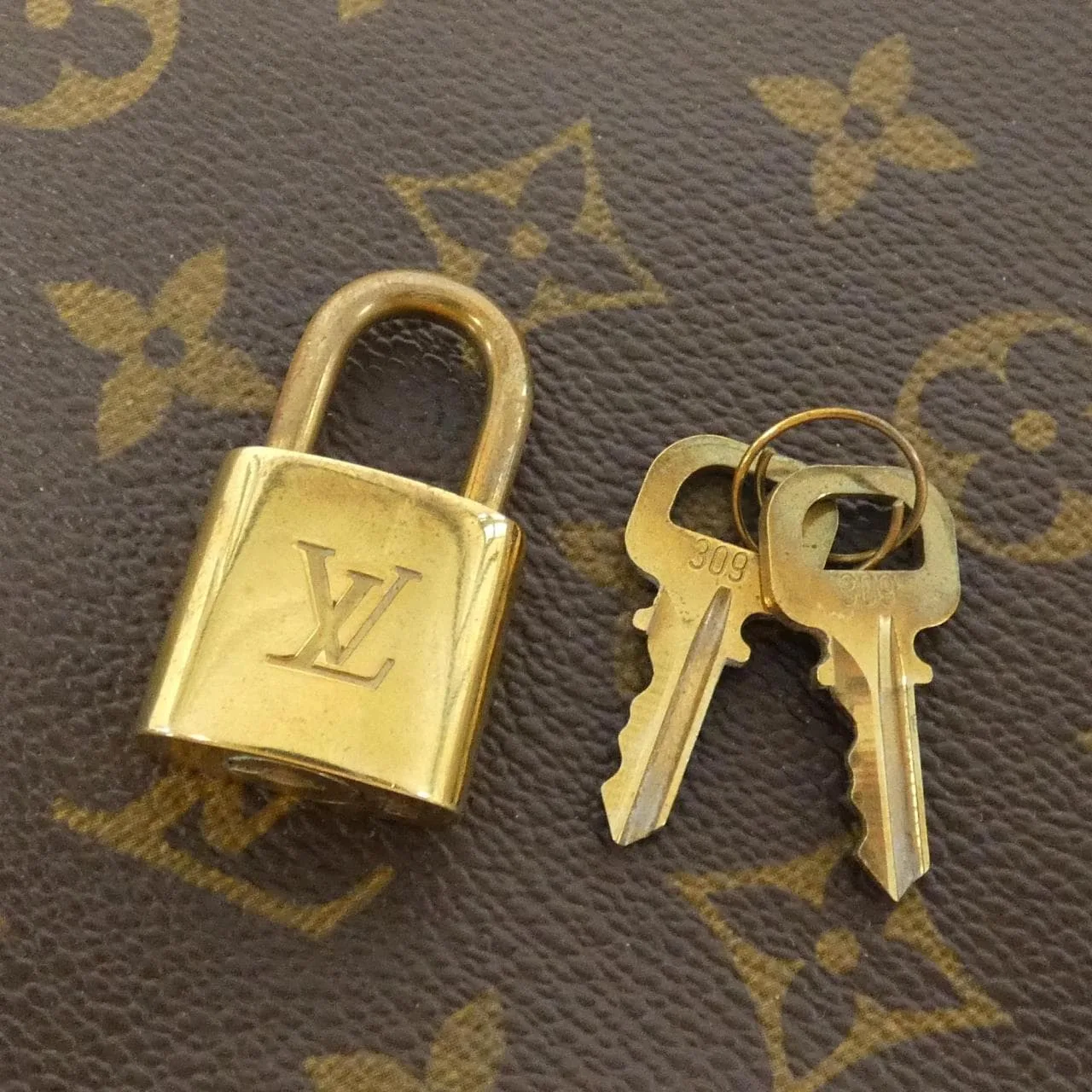 LOUIS VUITTON Keepall M41414 Boston Monogram 3