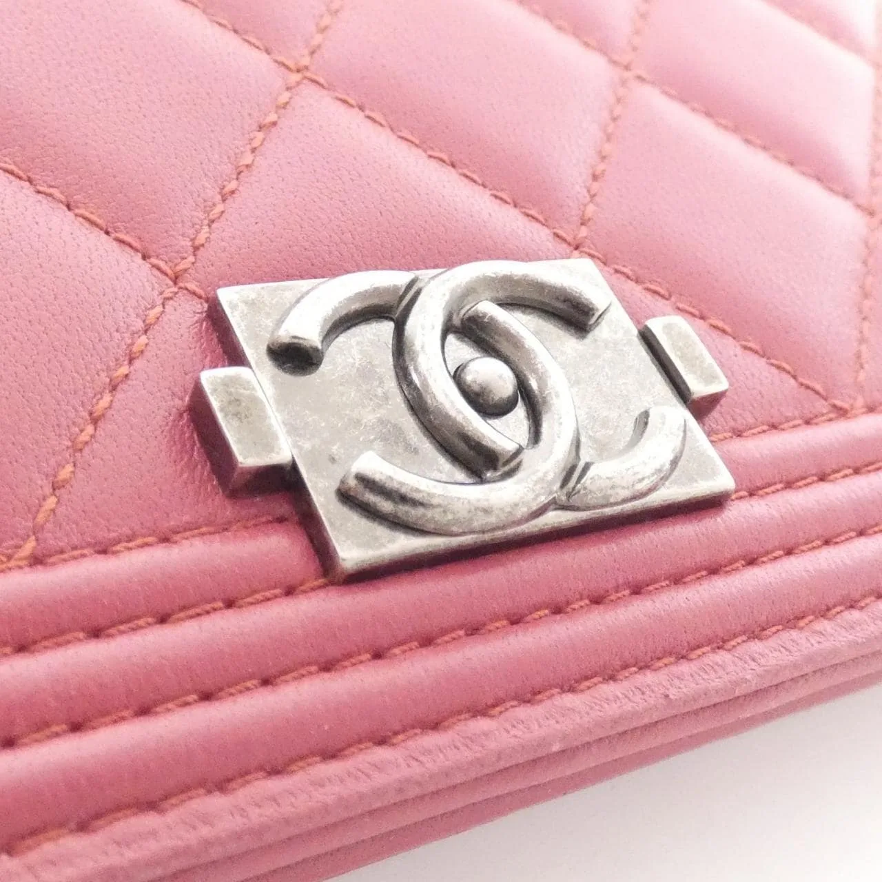 CHANEL Boy Chanel 68722 銀包 羊皮 4