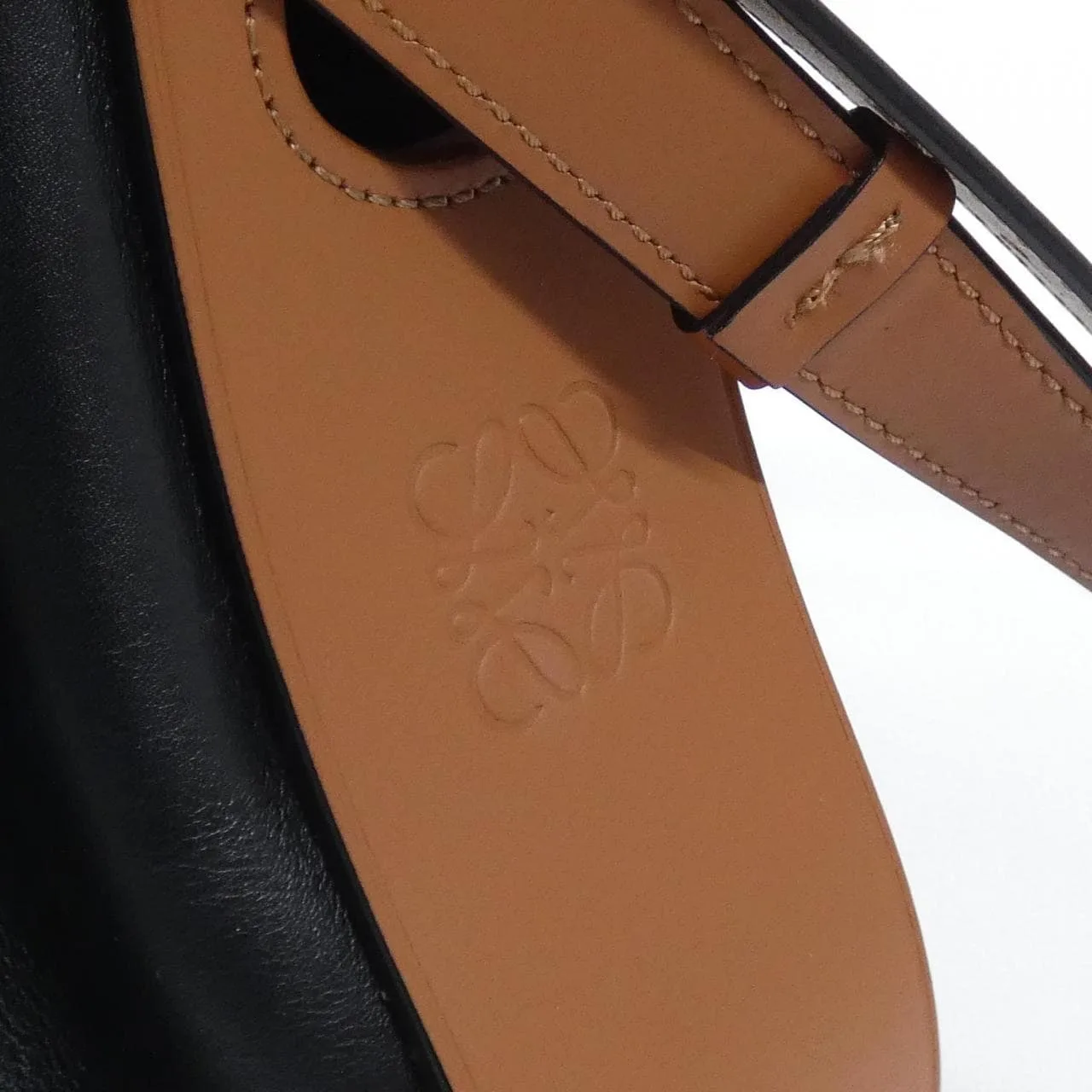 LOEWE Balloon 326 76AC30 Shoulder 黑色 中古品A - 縮圖 4