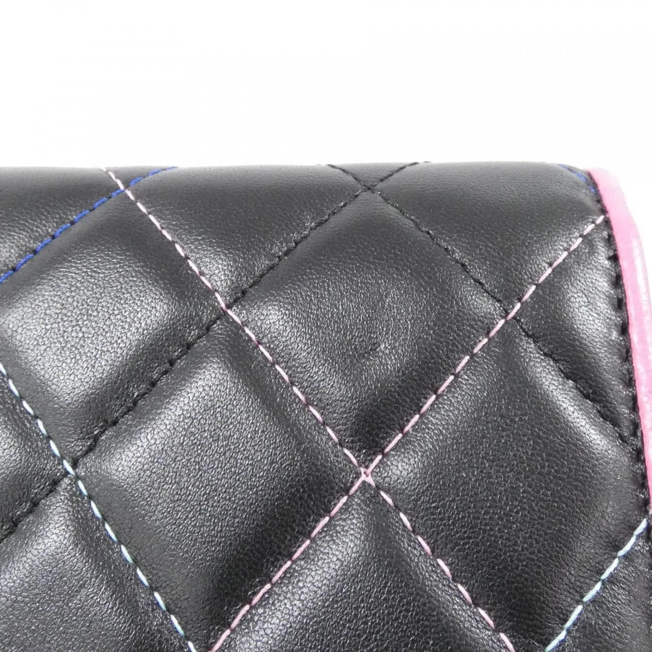 CHANEL 81991 Wallet Lambskin 5