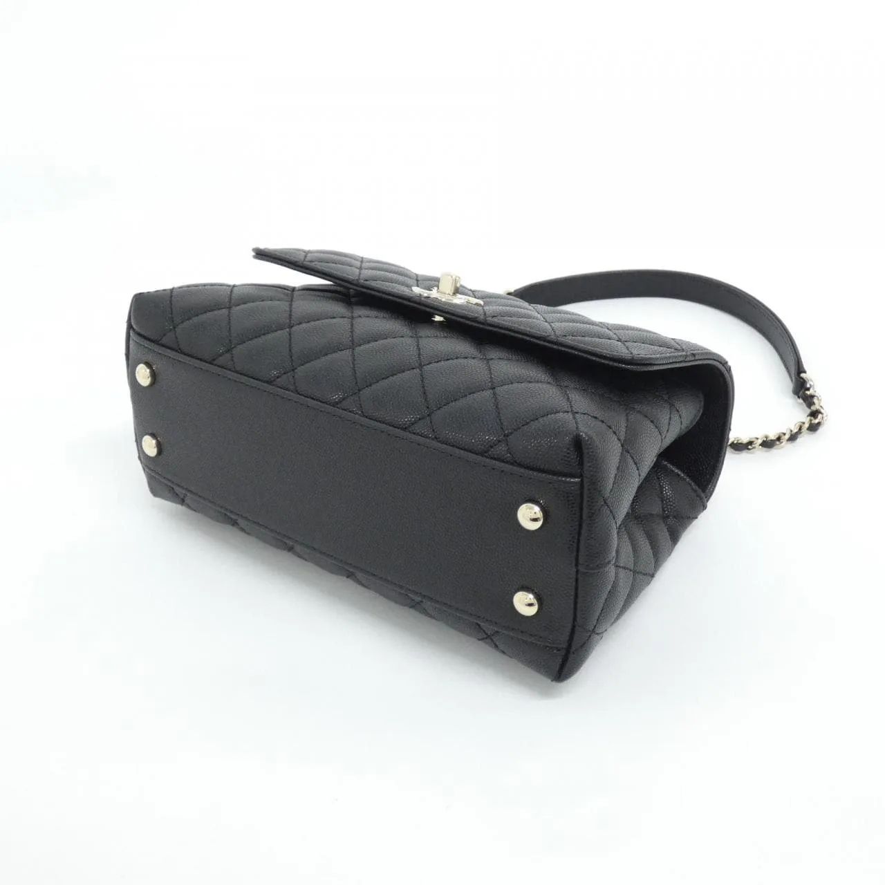 CHANEL Matelasse 92990 Handbag Grained Calfskin 3