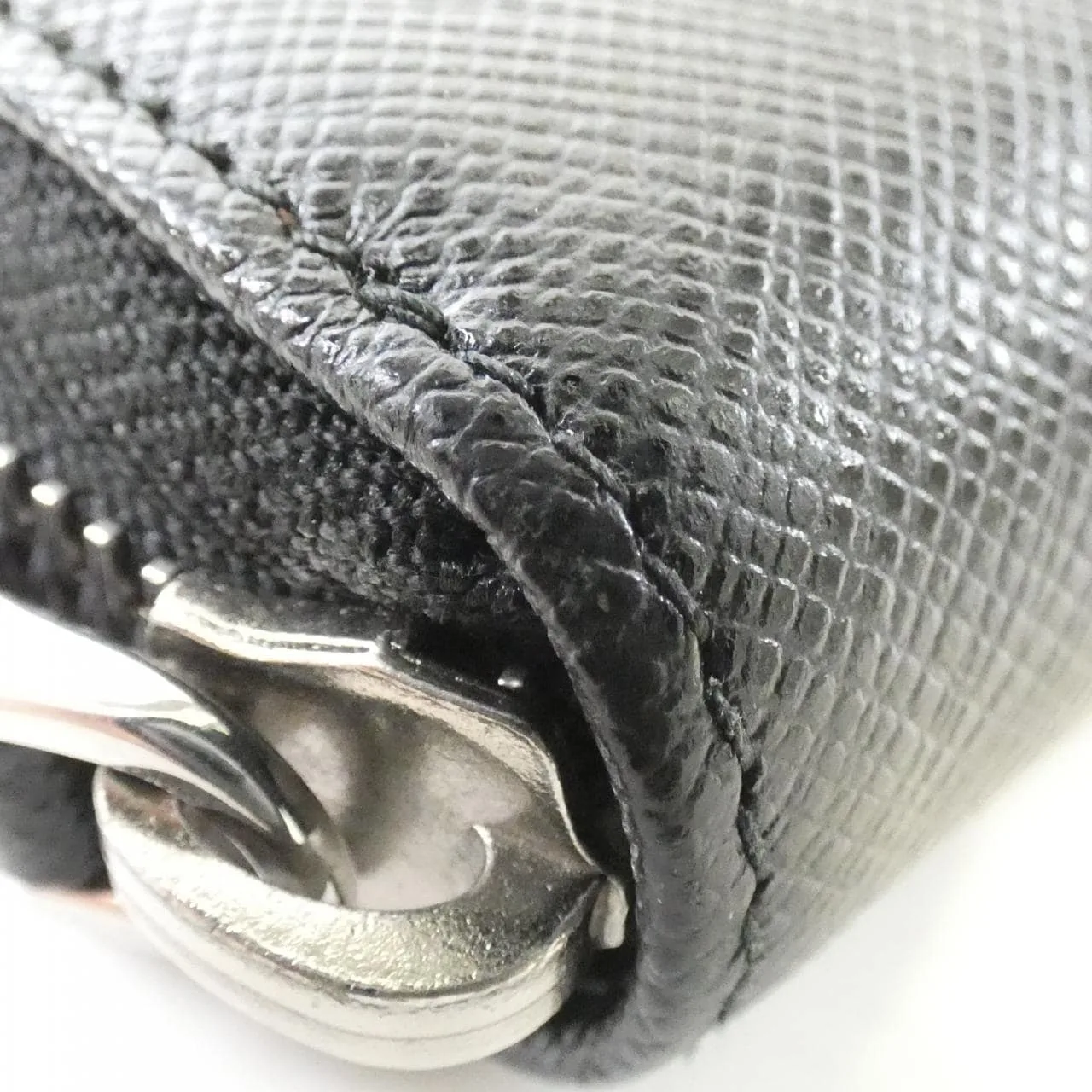 PRADA 2ML220 銀包 黑色 中古品A - 縮圖 4