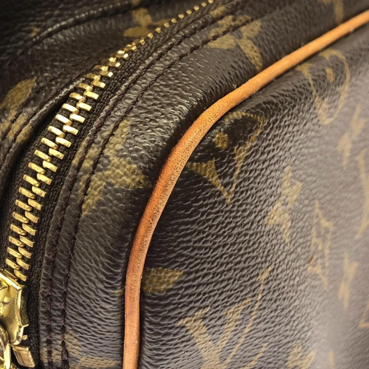 LOUIS VUITTON Nile M45244 肩背包 Monogram 5