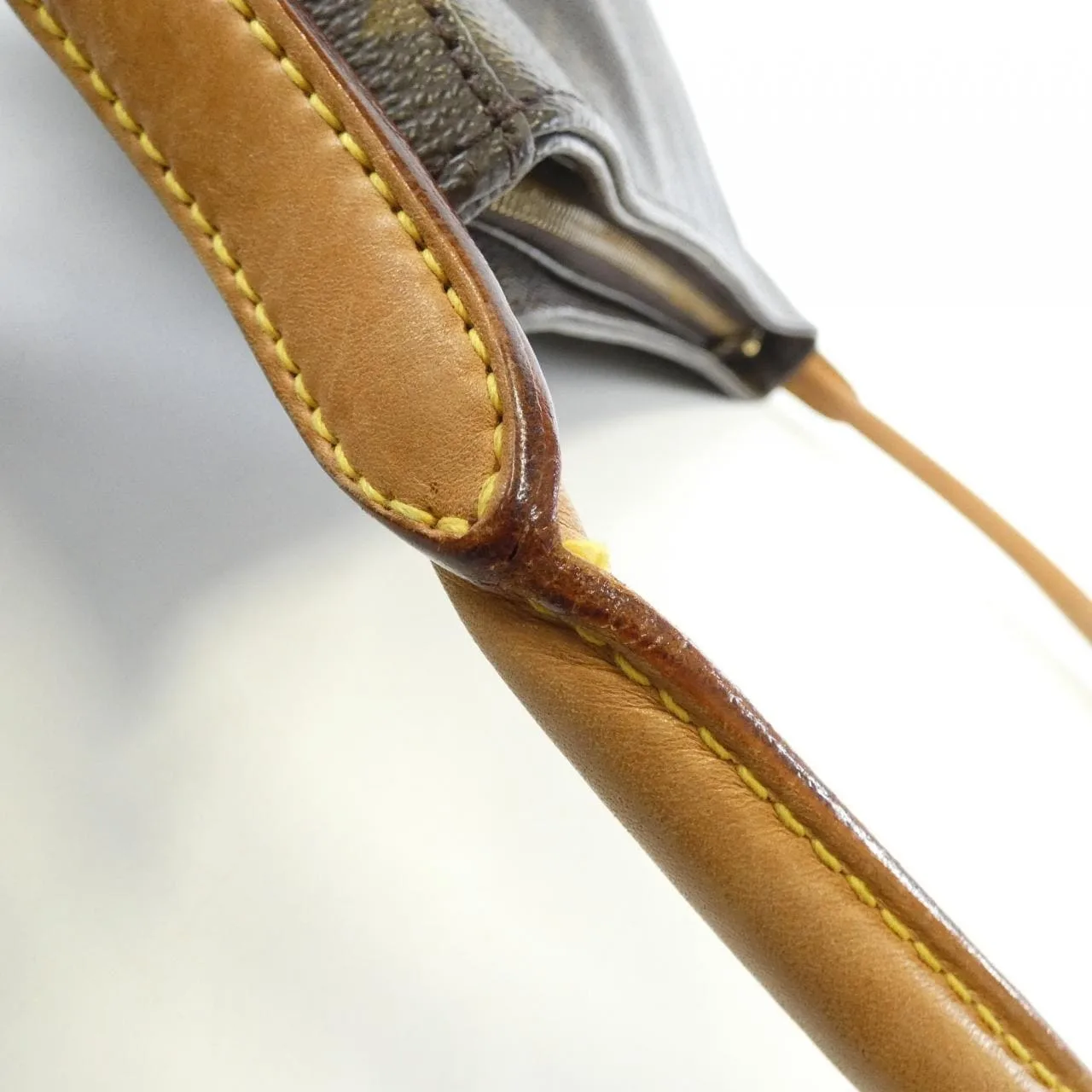 LOUIS VUITTON Looping M51145 Shoulder Monogram 5