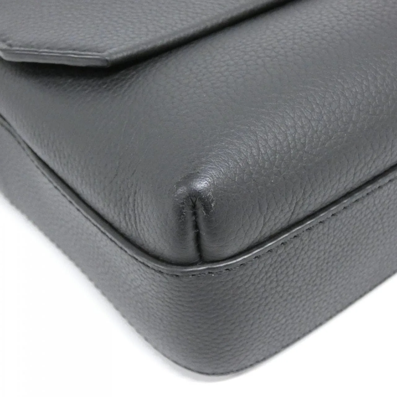 LOUIS VUITTON M22482 Shoulder Lambskin 黑色 羊皮 中古品A - 縮圖 4