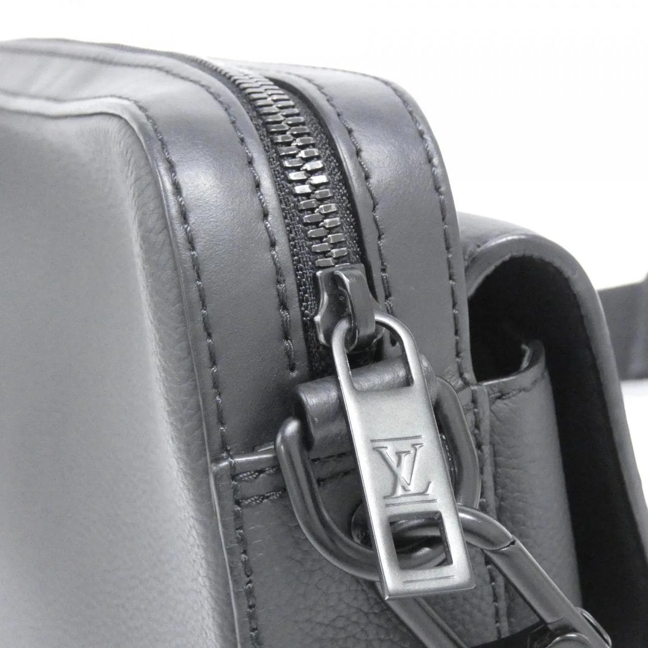 LOUIS VUITTON M22482 Shoulder Lambskin 黑色 羊皮 中古品A - 縮圖 7