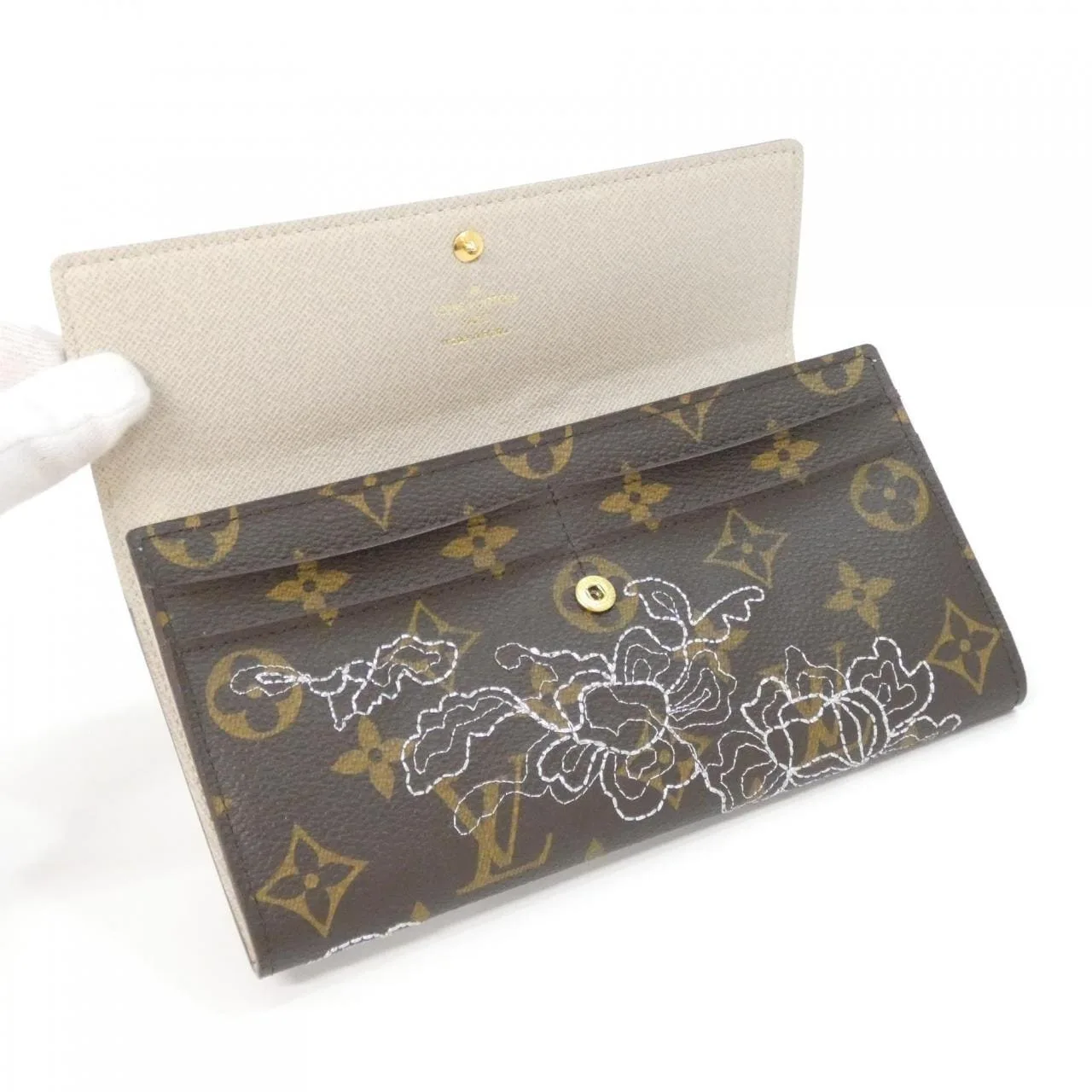LOUIS VUITTON Pochette M95390 Wallet Monogram Silver Monogram Rank A - Thumbnail 4