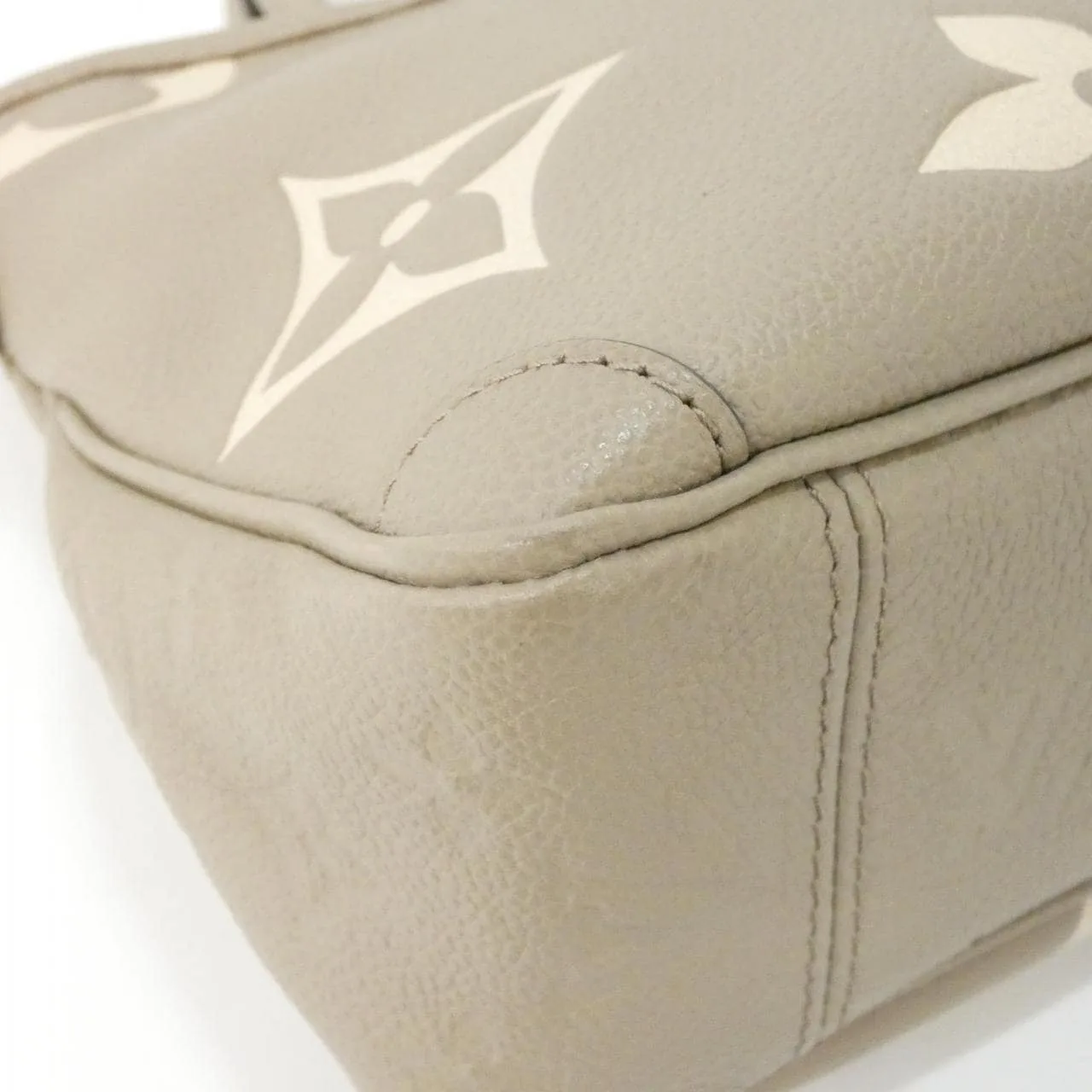 LOUIS VUITTON M46585 Handbag Monogram 3