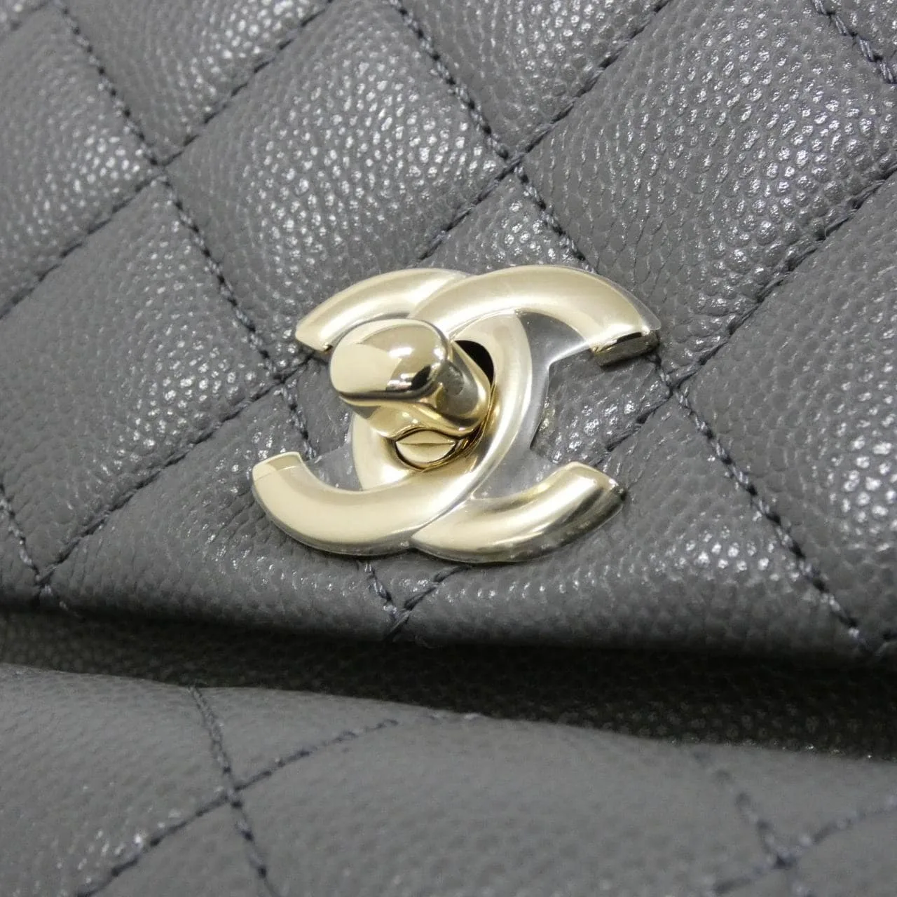 CHANEL AS4399 Backpack Grained Calfskin 灰色 荔枝紋牛皮 中古品A - 縮圖 4