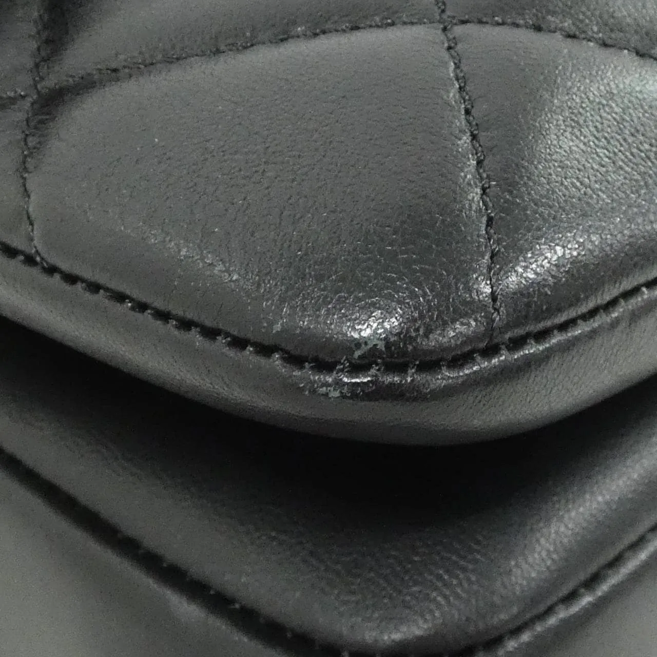 CHANEL 92236 Handbag Lambskin 3
