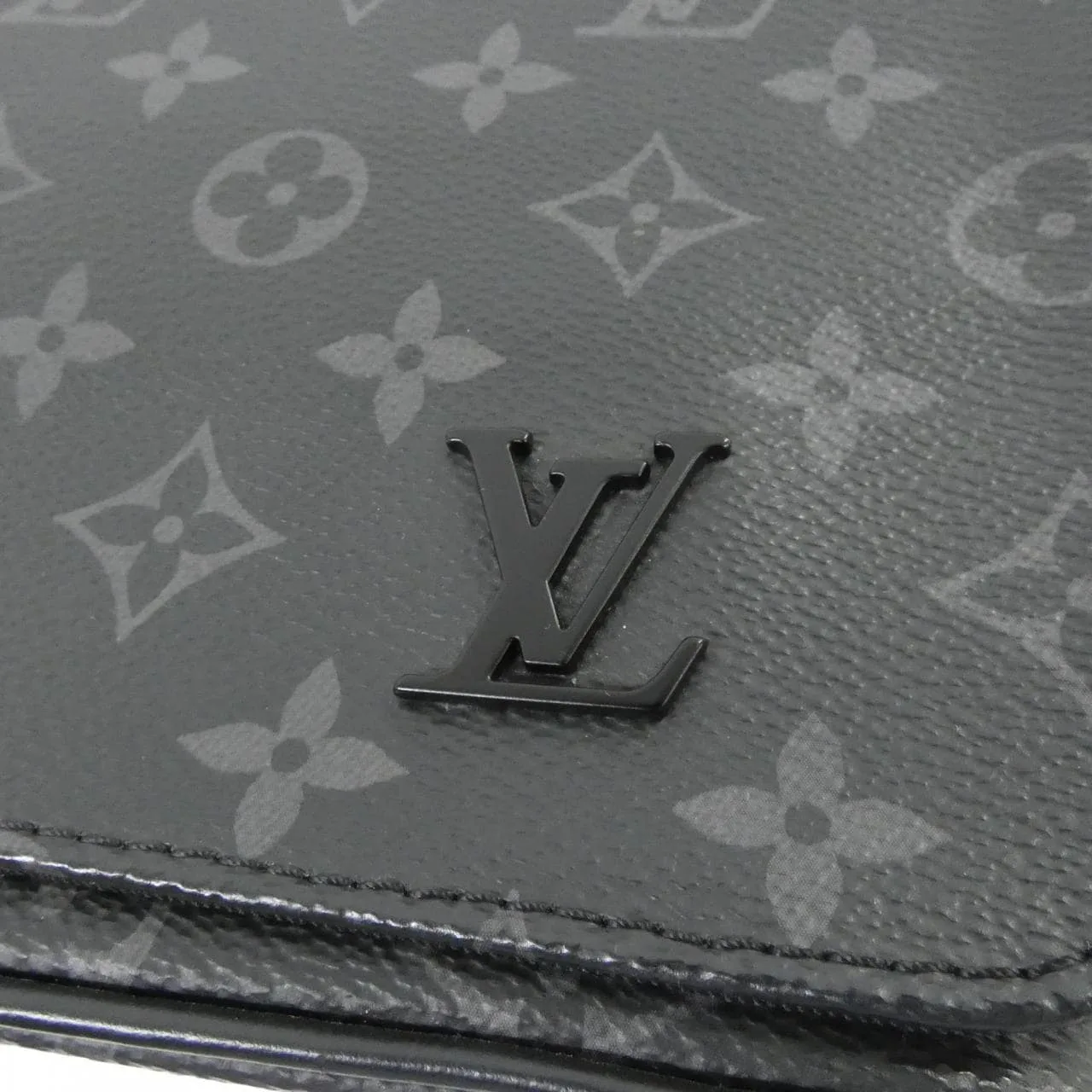 LOUIS VUITTON District M44000 Shoulder Monogram Black Monogram Rank A - Thumbnail 4