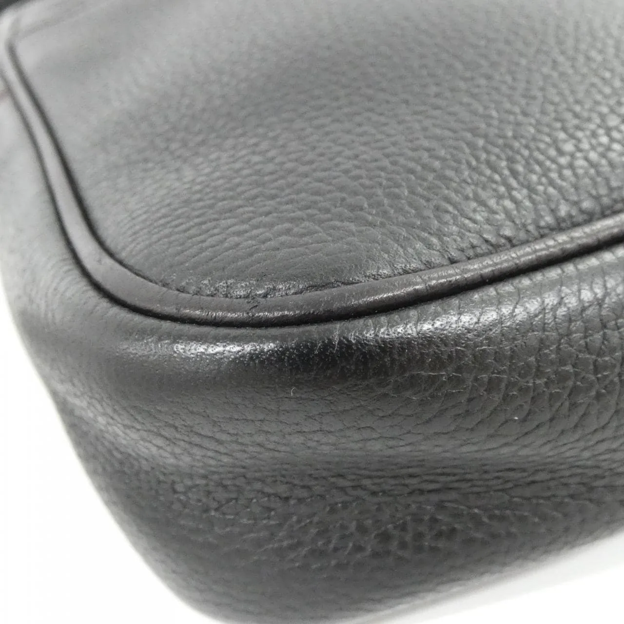 LOEWE 肩背包 皮革 3