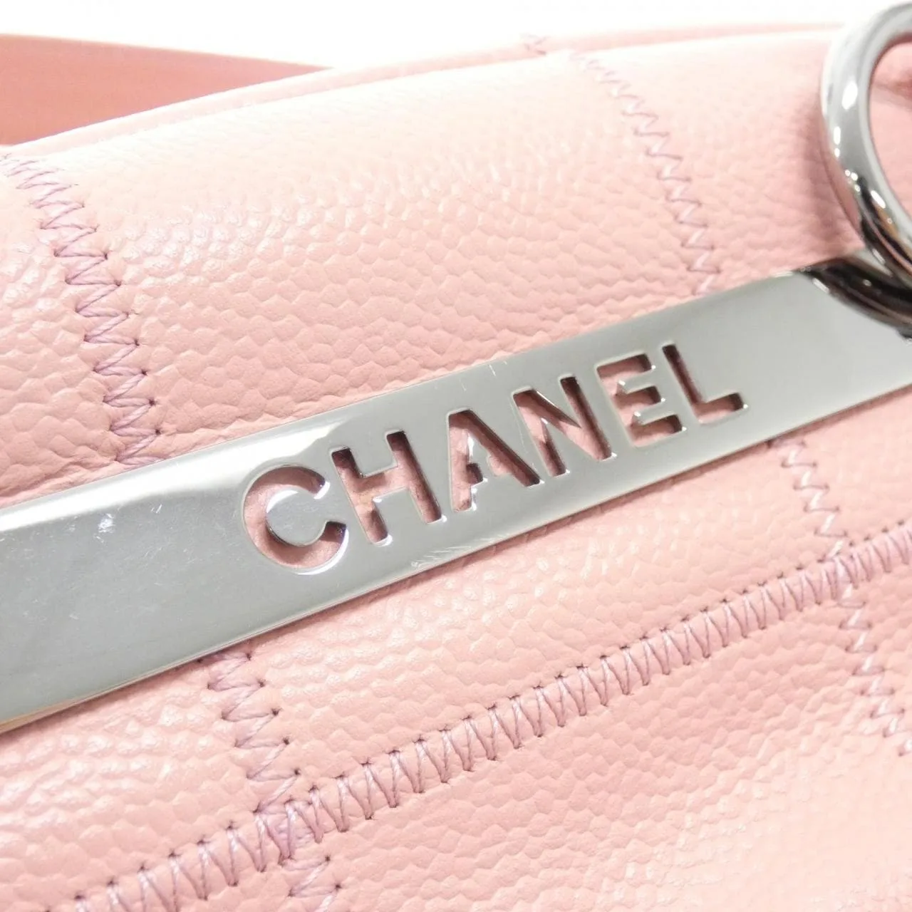 CHANEL 26134 肩背包 荔枝紋牛皮 4