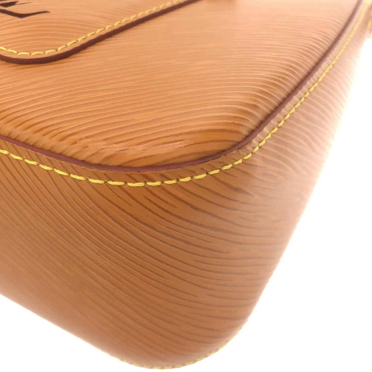 LOUIS VUITTON M80794 Shoulder Epi 3