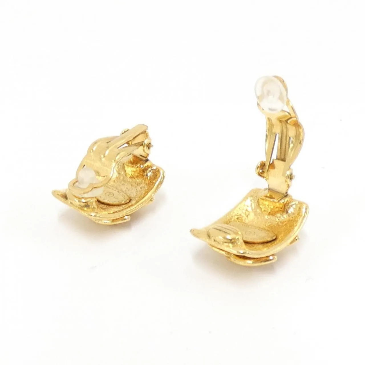 CHANEL Accessories 3