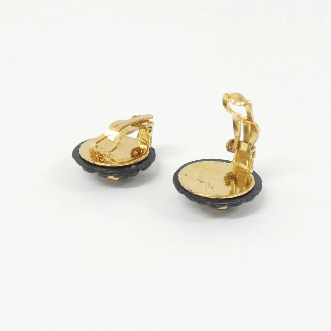 CHANEL Accessories 3