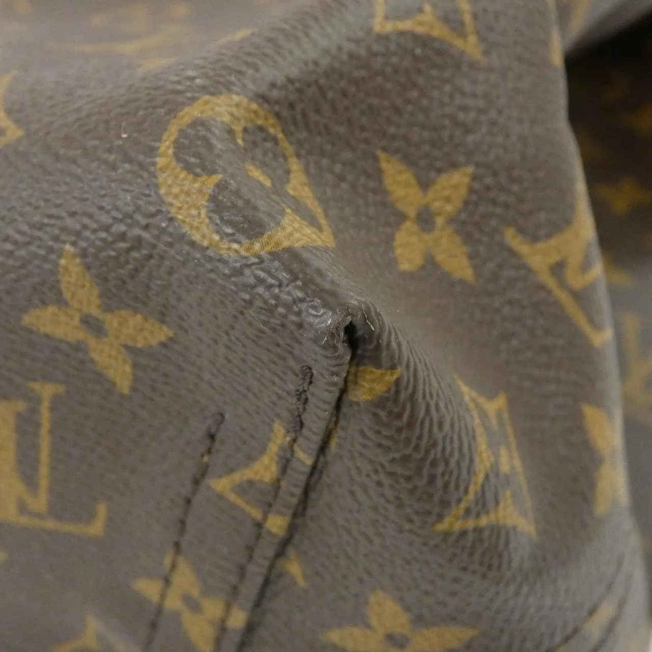 LOUIS VUITTON M46817 Handbag Monogram 3