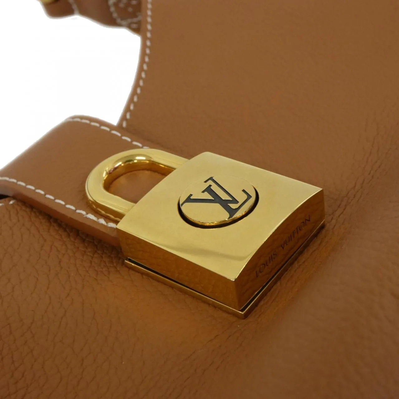 LOUIS VUITTON M24885 肩背包 4