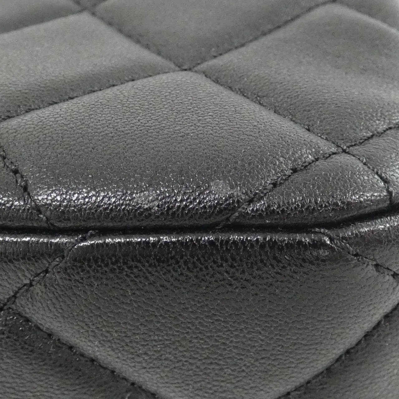 CHANEL AS5004 肩背包 羊皮 3
