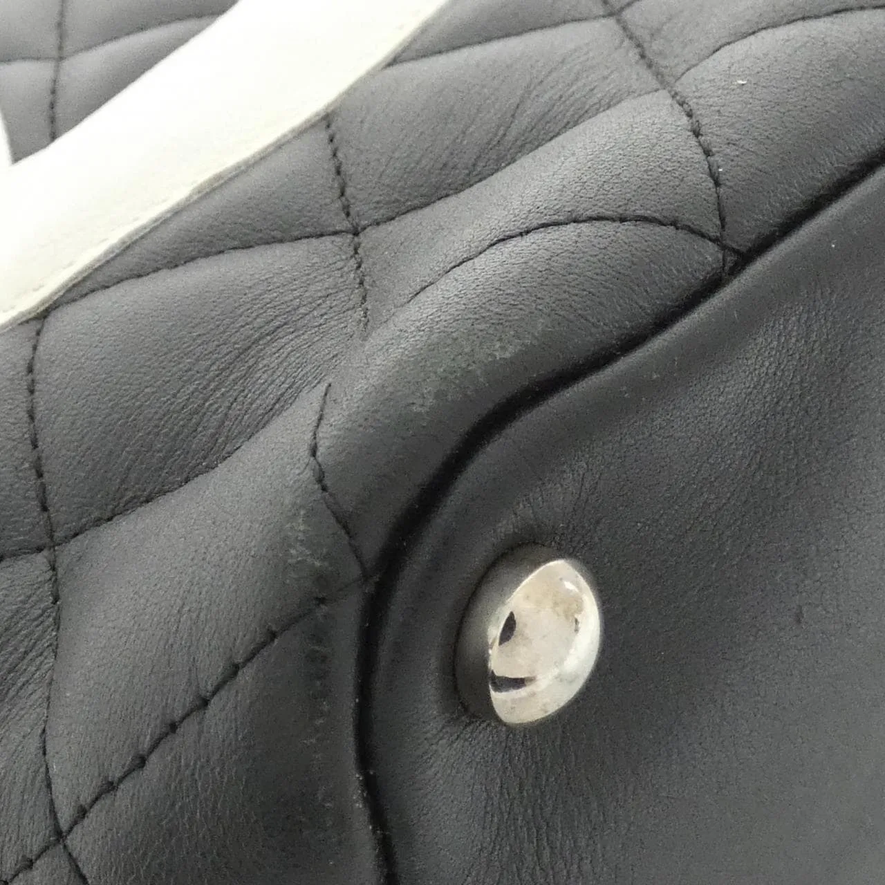 CHANEL Cambon 25167 Handbag 3