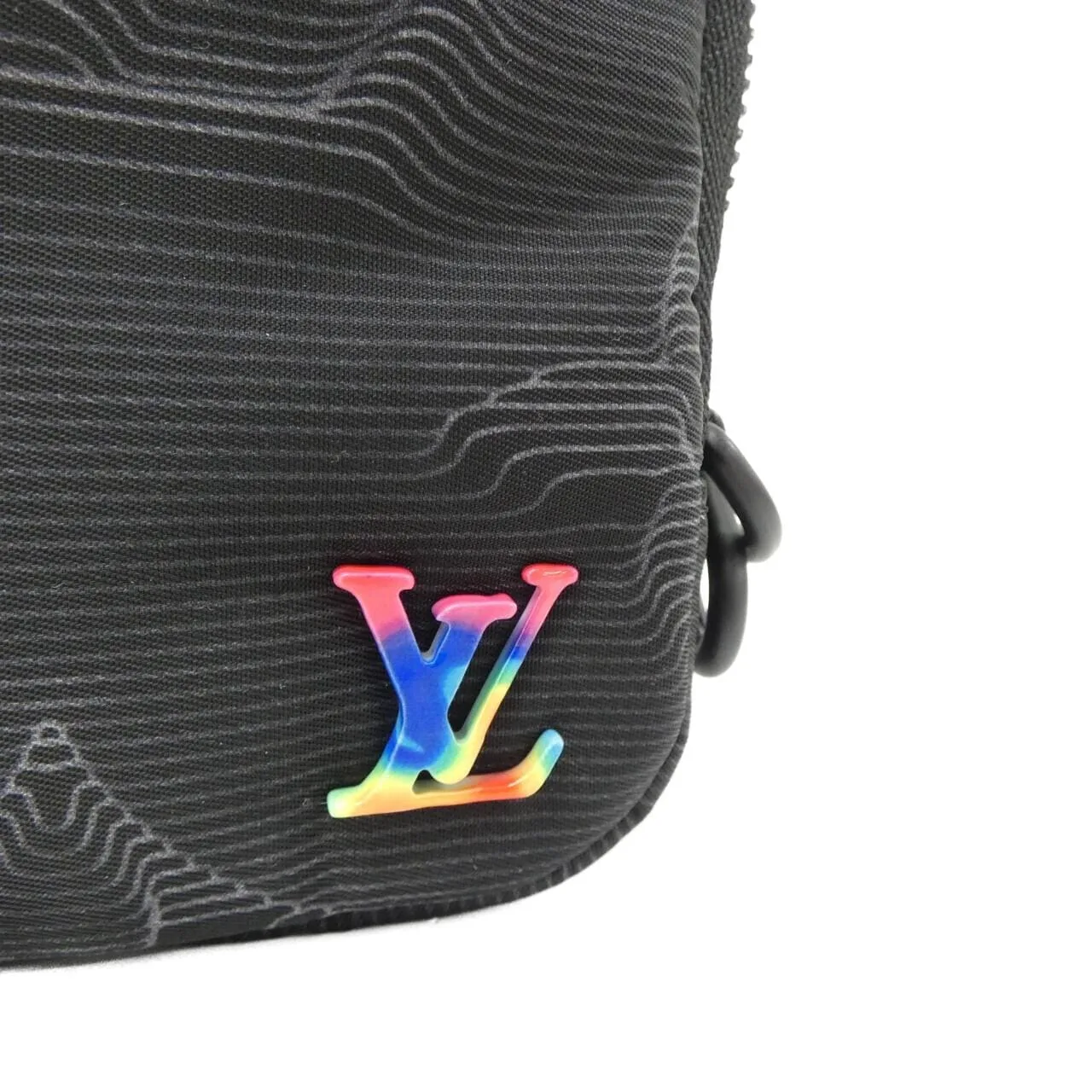 LOUIS VUITTON M80141 肩背包 尼龍 3