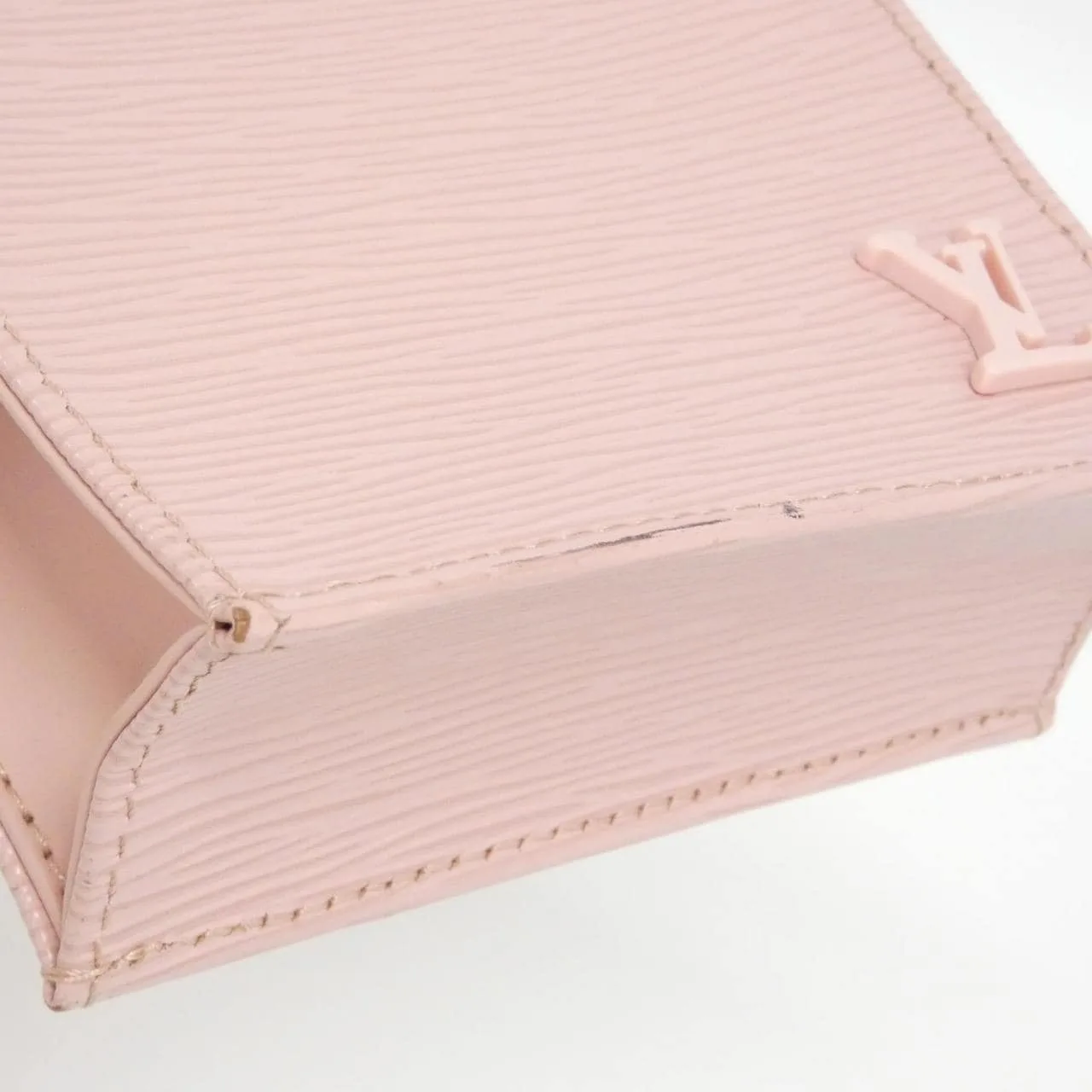 LOUIS VUITTON M69575 Shoulder Epi 3