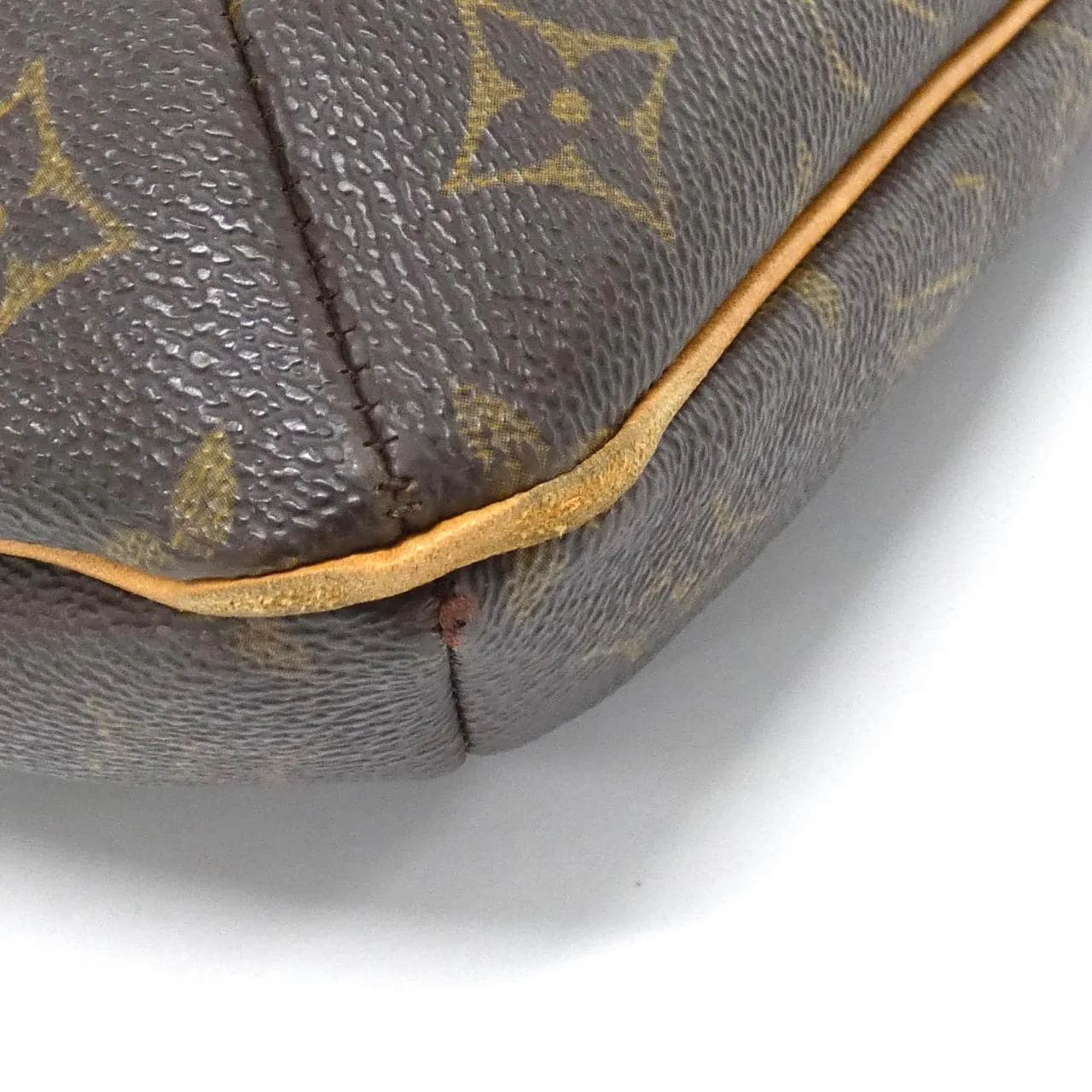 LOUIS VUITTON Musette M51256 Shoulder Monogram 3
