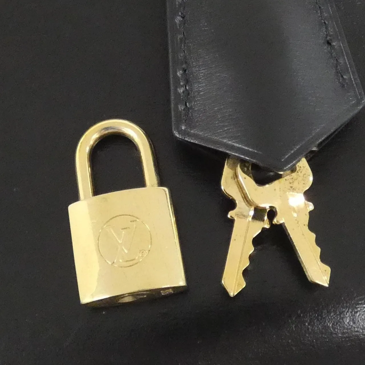 LOUIS VUITTON M57118 手提包 Monogram 5