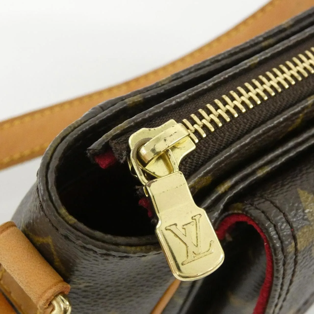 LOUIS VUITTON Viva Cité M51165 Shoulder Monogram 4
