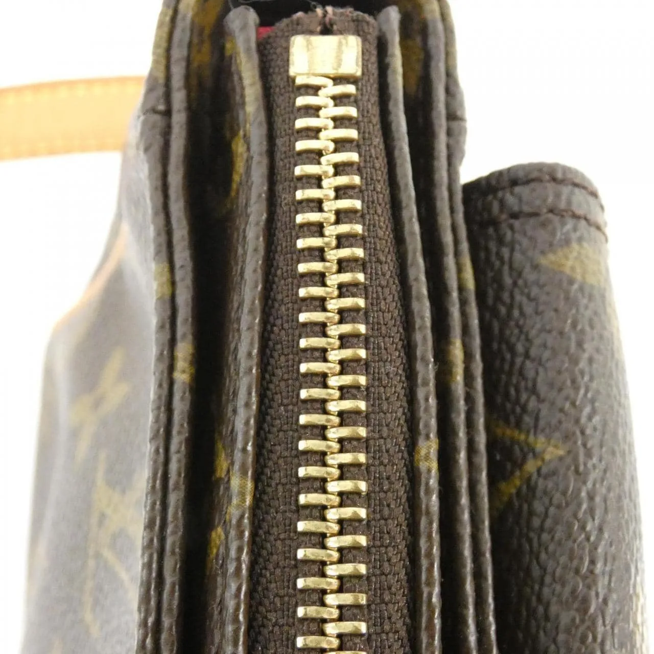 LOUIS VUITTON Viva Cité M51165 Shoulder Monogram 5