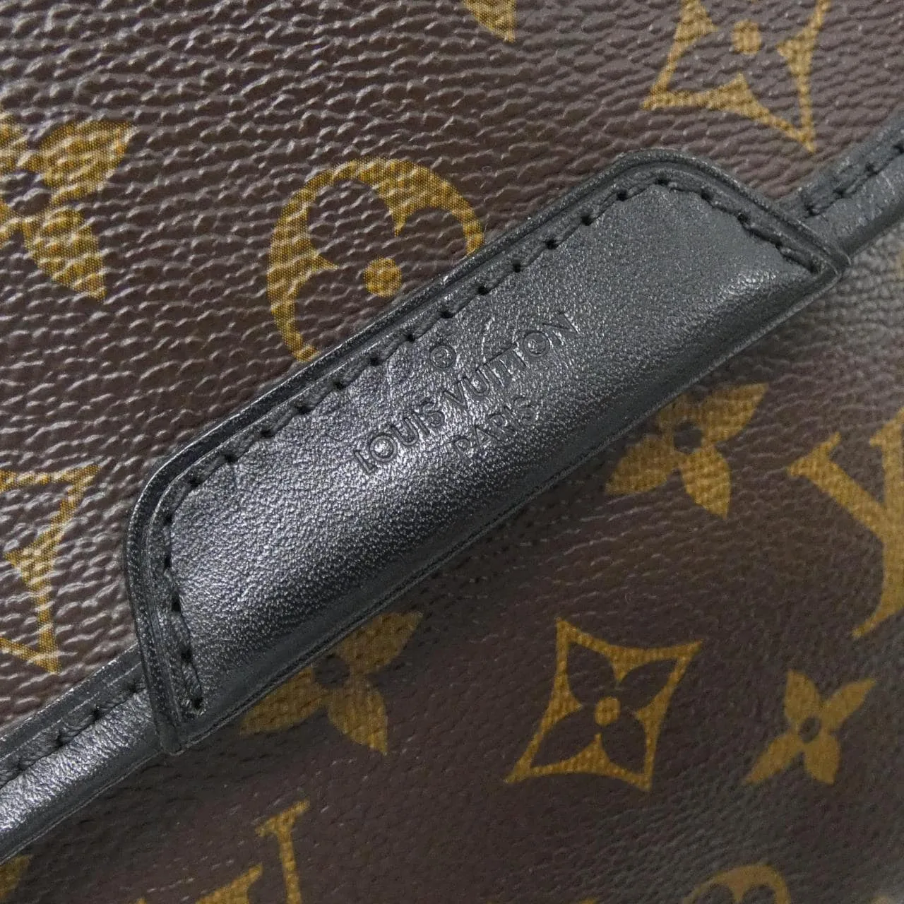 LOUIS VUITTON M56717 肩背包 Monogram 4