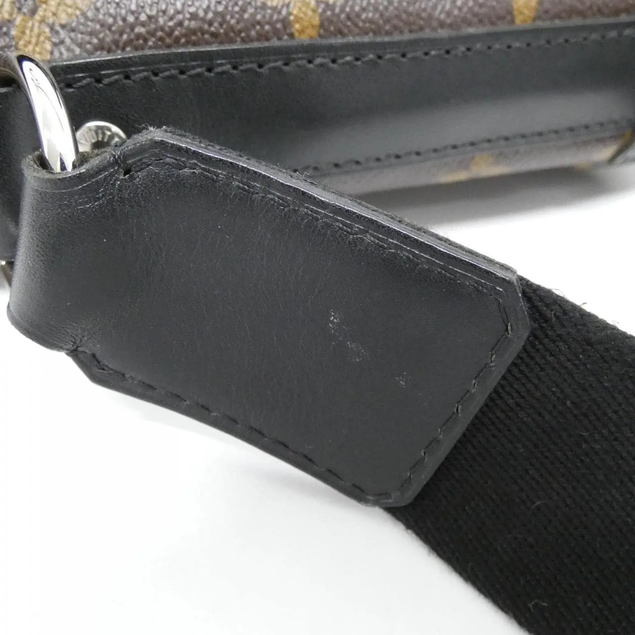 LOUIS VUITTON M56717 肩背包 Monogram 5