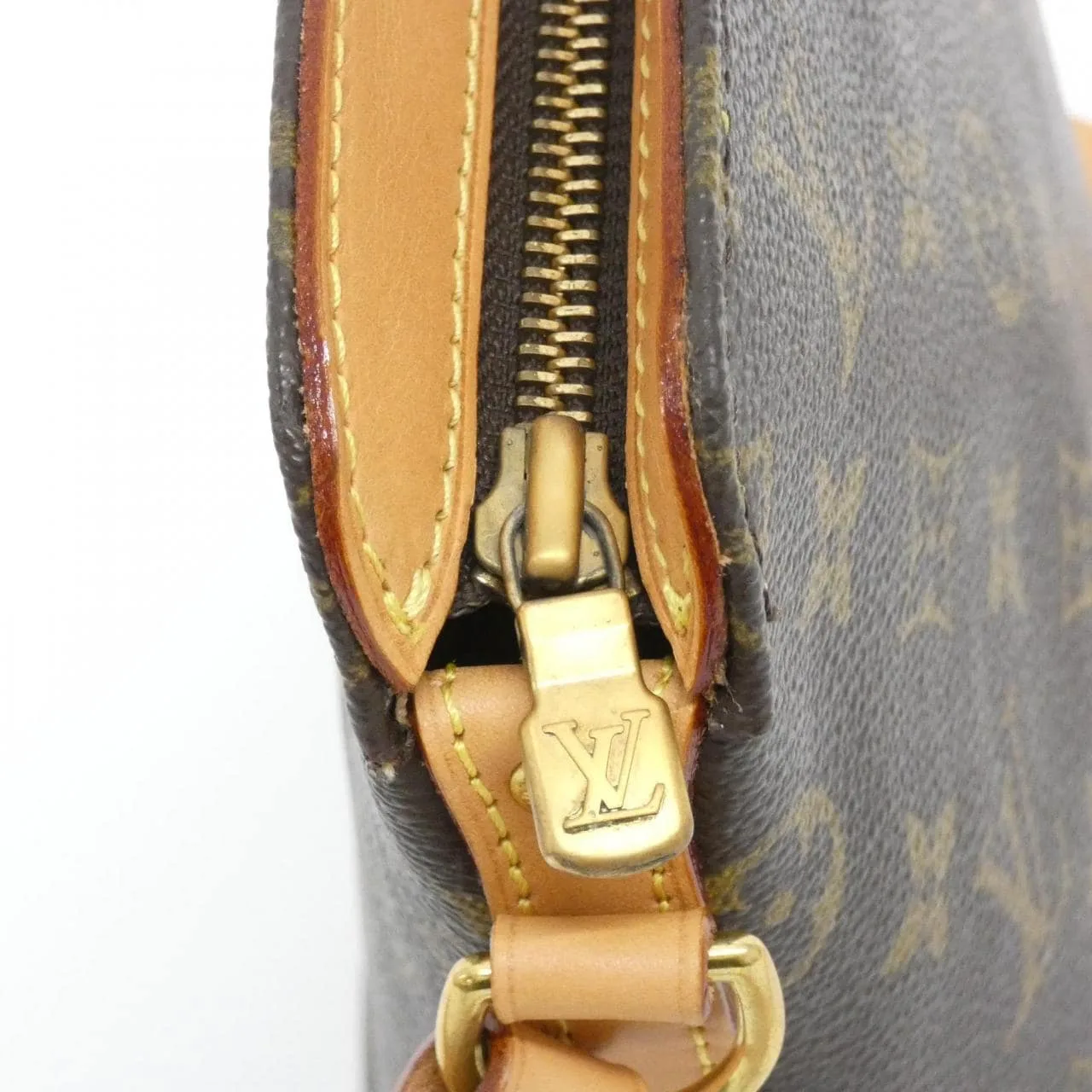 LOUIS VUITTON Drouot M51290 Shoulder Monogram 4