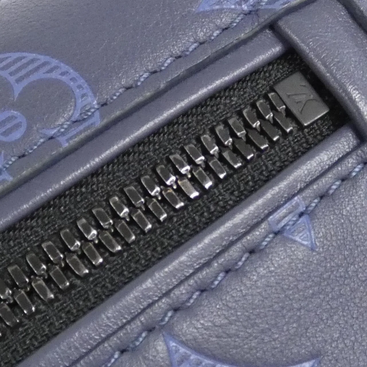 LOUIS VUITTON Discovery M45729 肩背包 Monogram 5
