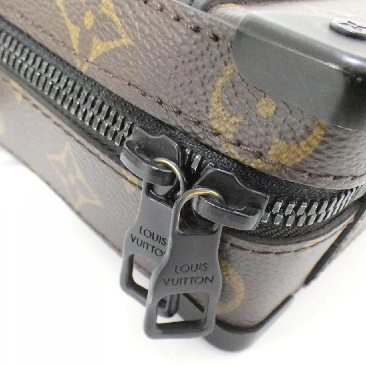 LOUIS VUITTON Soft Trunk M45935 肩背包 Monogram 4