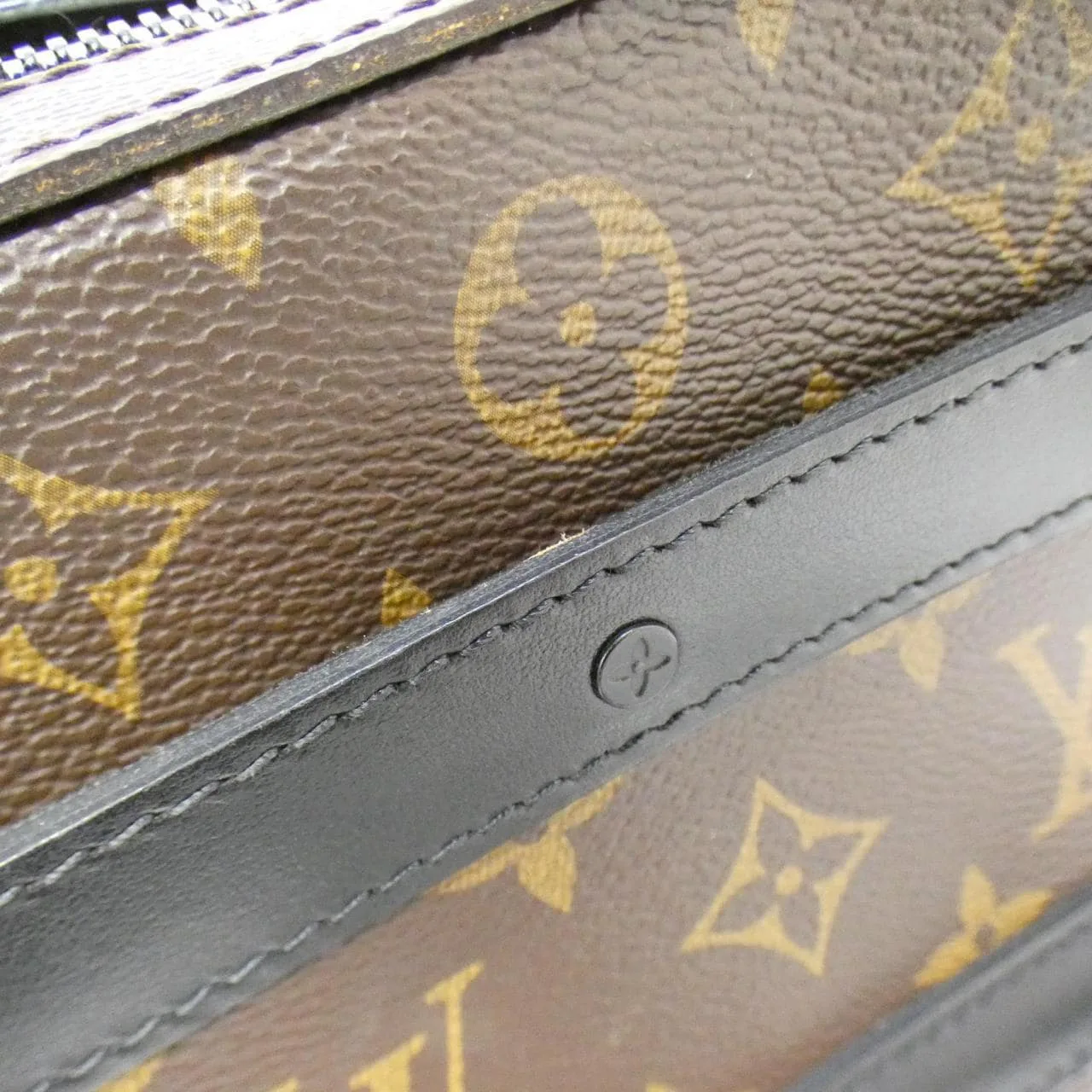 LOUIS VUITTON Soft Trunk M45935 肩背包 Monogram 5