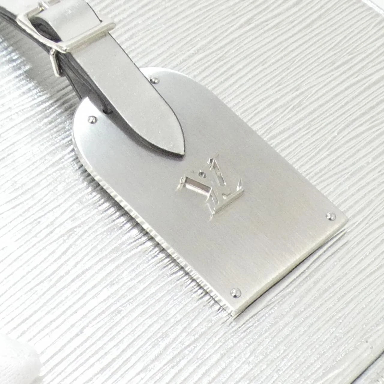 LOUIS VUITTON M53074 肩背包 Epi 4