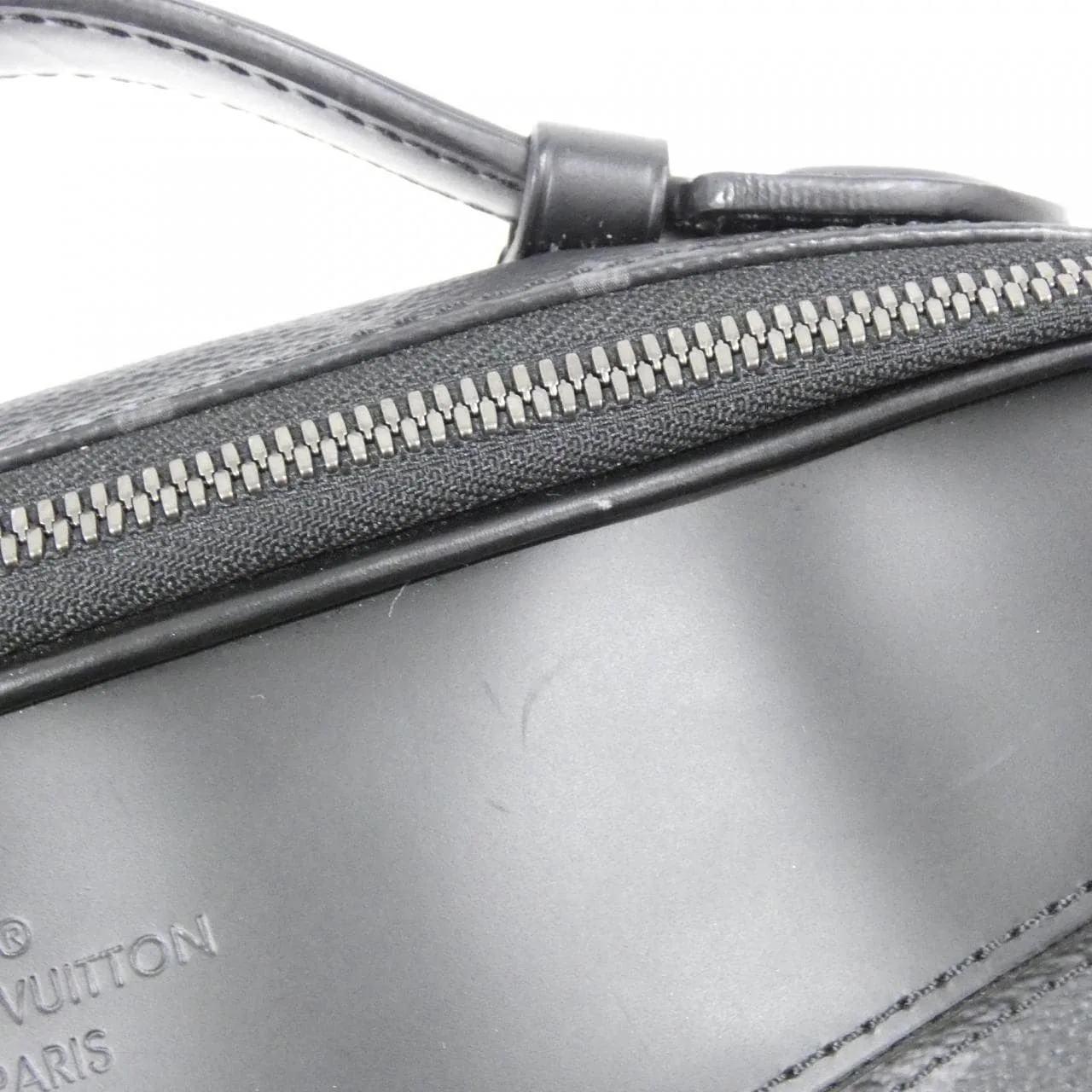 LOUIS VUITTON Eclipse M42906 肩背包 Monogram 5