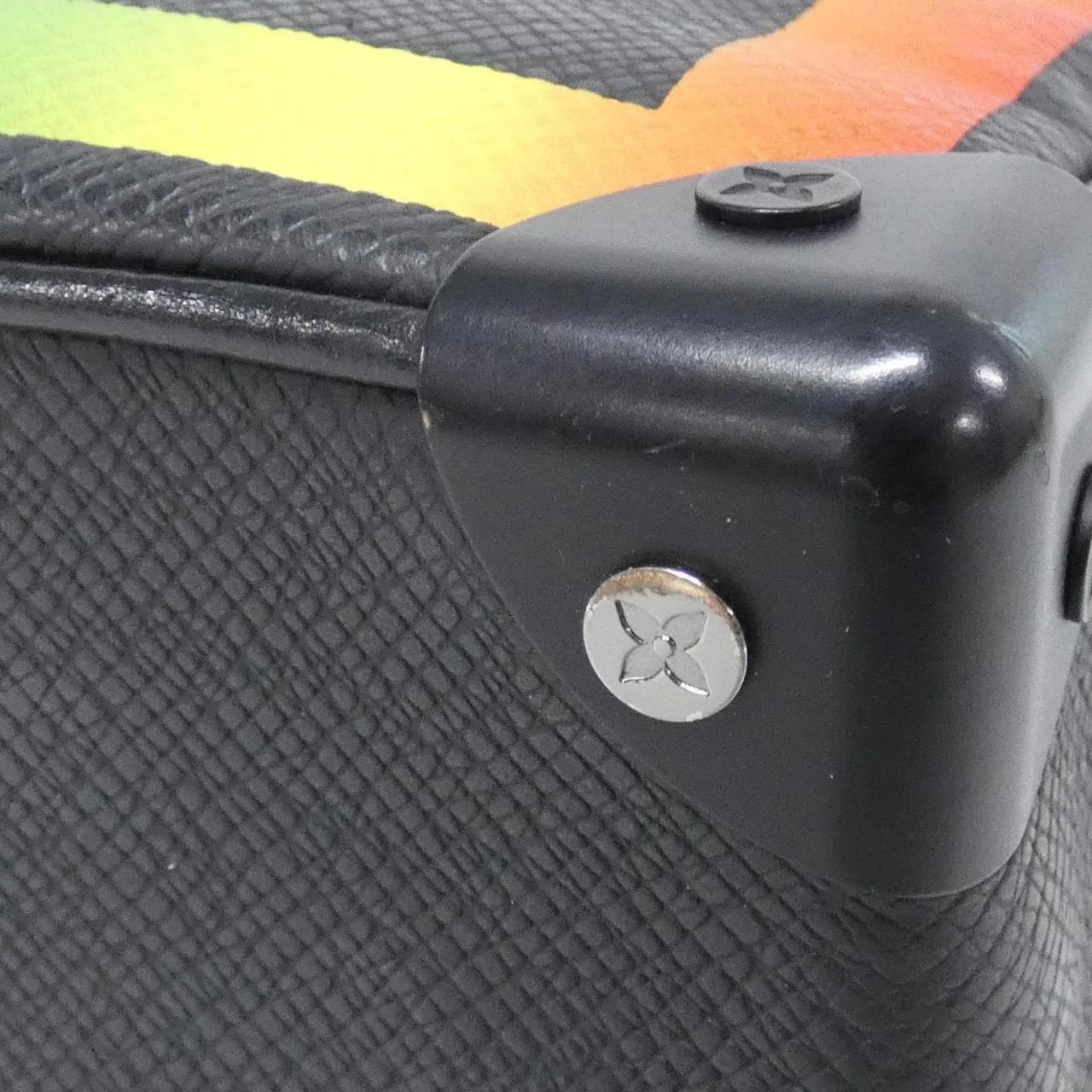 LOUIS VUITTON Soft Trunk M30351 肩背包 3