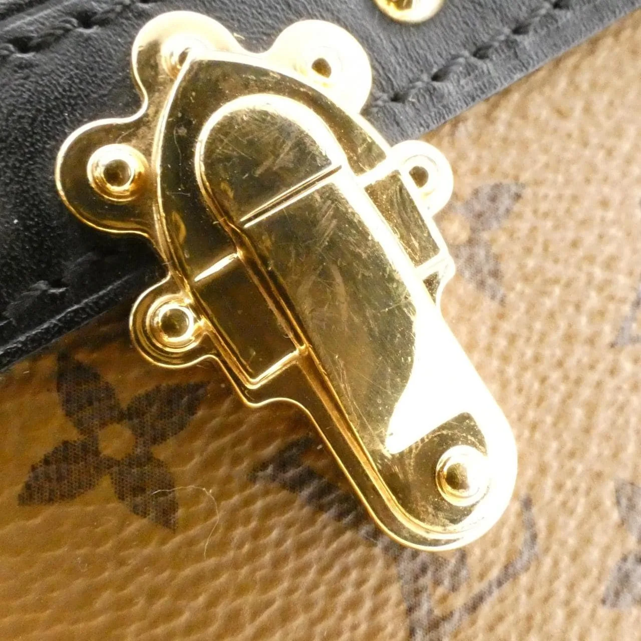 LOUIS VUITTON M43596 Shoulder Monogram 4