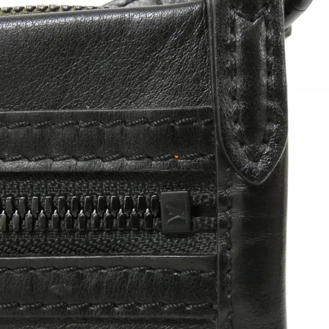 LOUIS VUITTON M44635 肩背包 Monogram 5