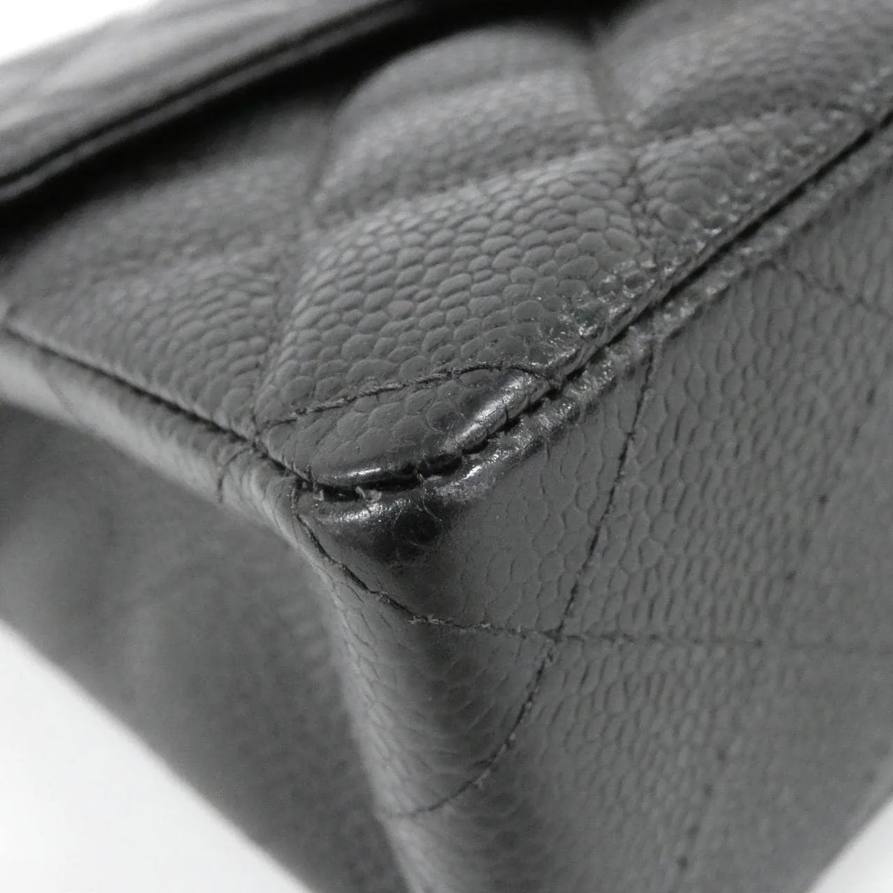 CHANEL Matelasse 1115 Shoulder Grained Calfskin 3