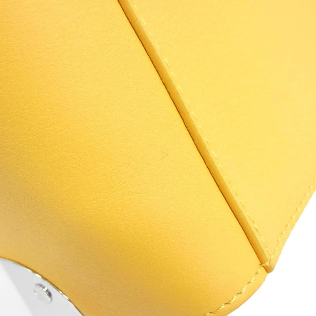 LOUIS VUITTON M59666 Handbag 4