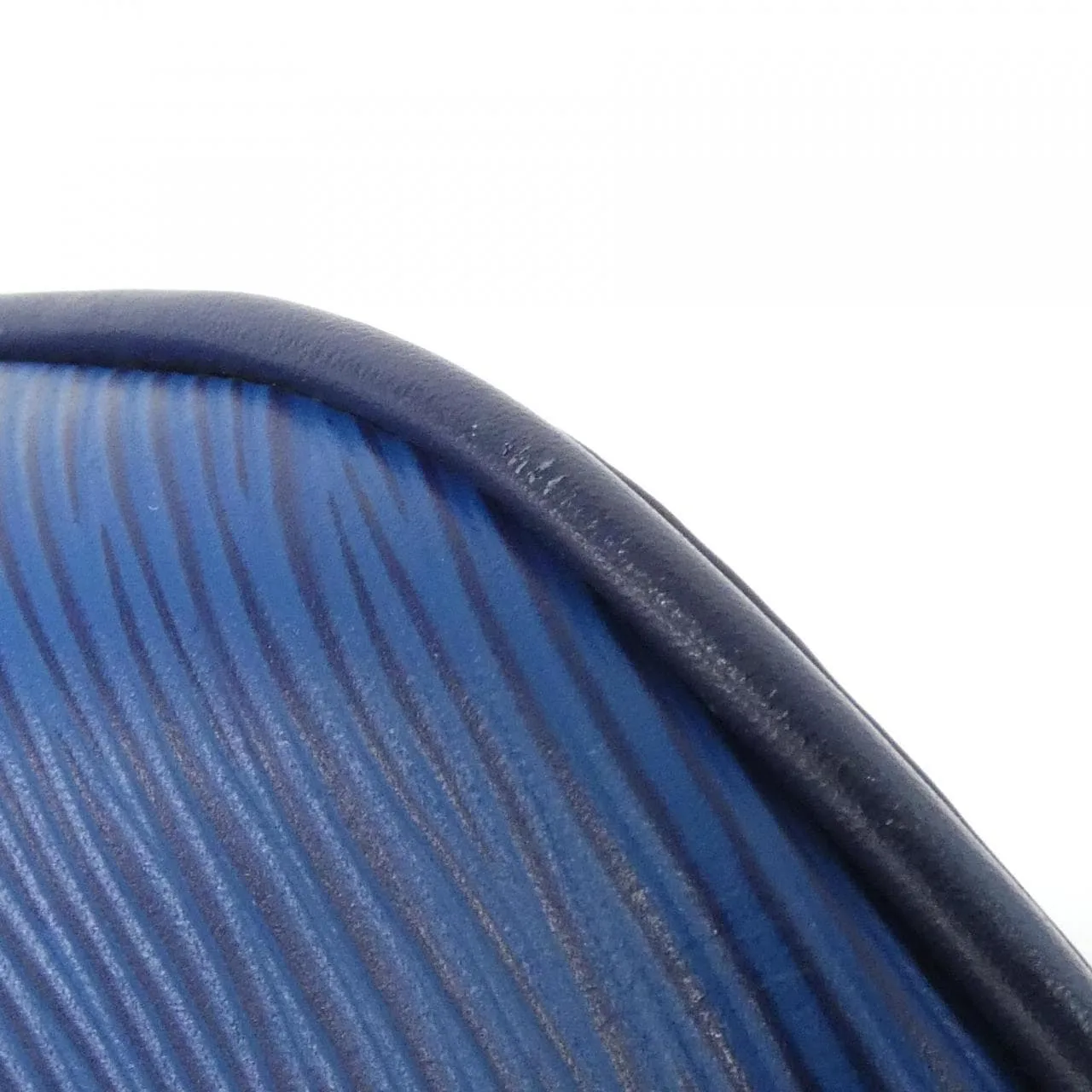 LOUIS VUITTON Bum Bag M53301 肩背包 Epi 3