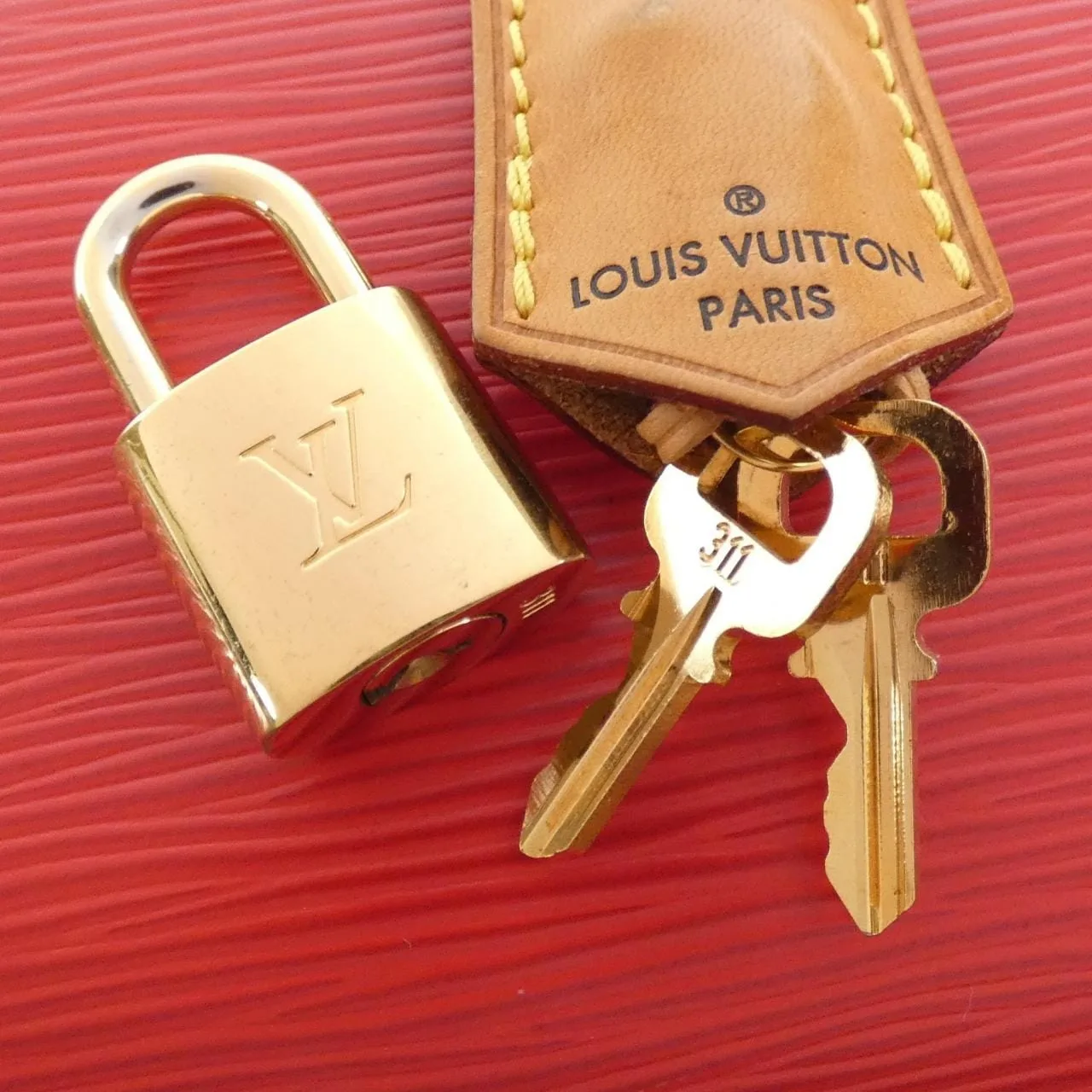 LOUIS VUITTON M93249 波士頓包 Epi 4