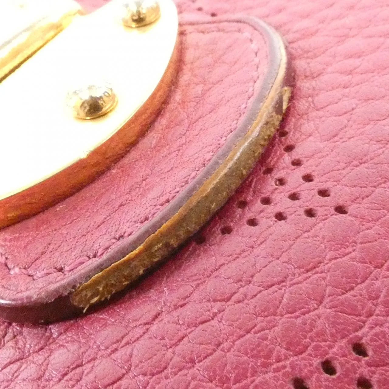 LOUIS VUITTON Mahina M58090 銀包 3