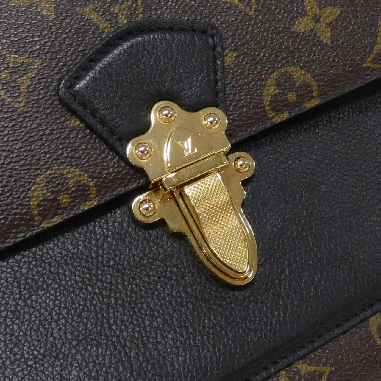 LOUIS VUITTON M41730 肩背包 Monogram 4