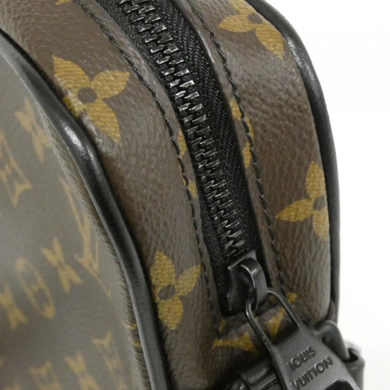 LOUIS VUITTON Christopher M69404 肩背包 Monogram 4