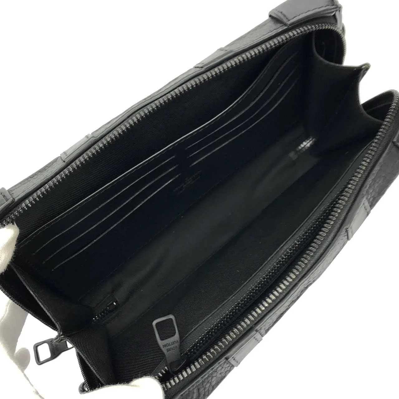 LOUIS VUITTON Soft Trunk M80224 Shoulder Monogram Black Monogram Rank A - Thumbnail 6