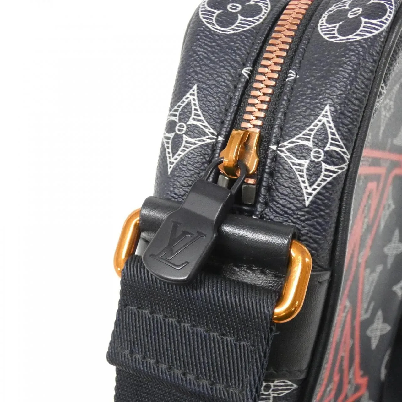 LOUIS VUITTON M43678 肩背包 Monogram 5